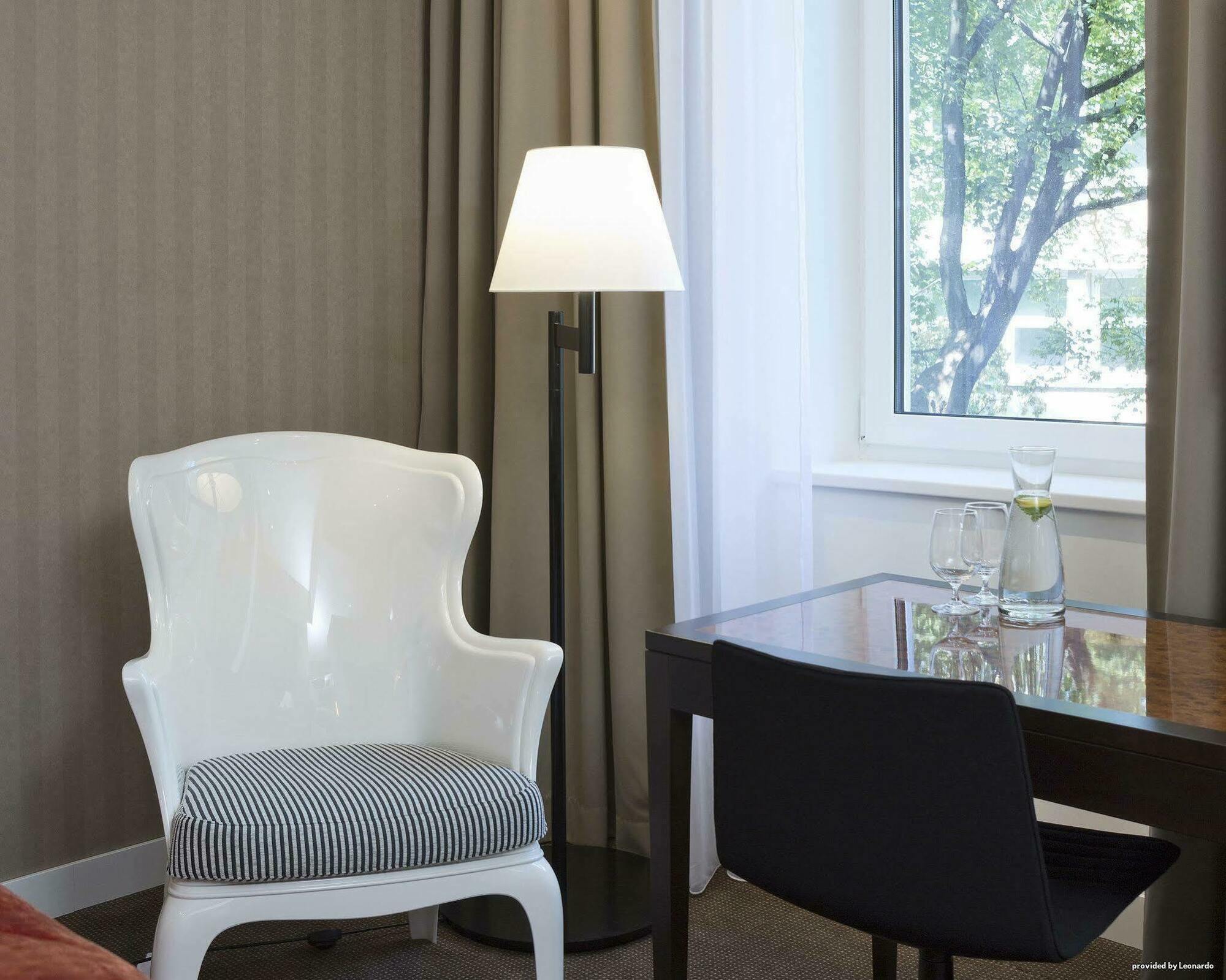 The Harmonie Vienna, BW Premier Collection Hotel Bagian luar foto